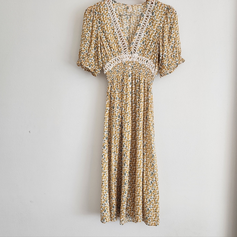 Elan Daisy Yellow Floral Crochet Trim Midi Dress Cottagecore Boho Smocked Small - Picture 3 of 12